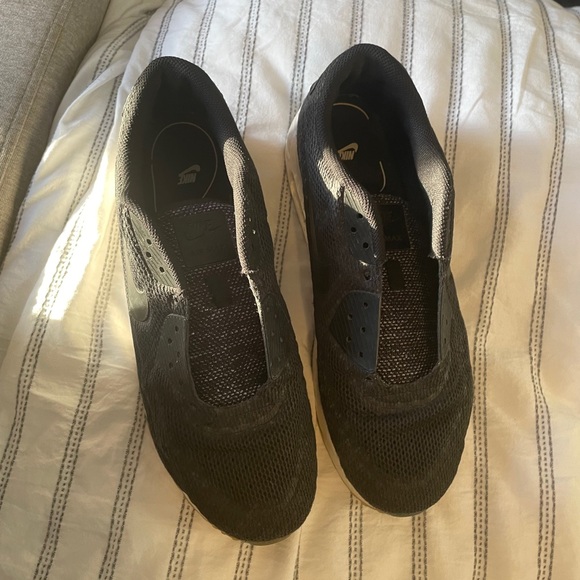 Nike black Air Max size 11 - Picture 4 of 5